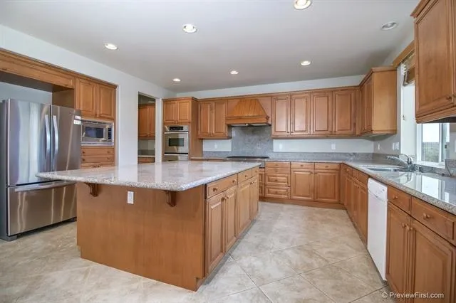 7385 Calle Conifera, Carlsbad, California 92009
