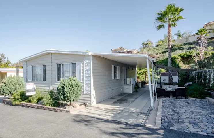 718 Sycamore Ave. 166, Vista, California 92083