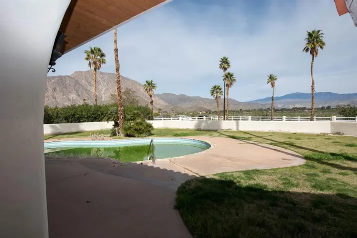2005 Saint Vincent Drive, Borrego Springs, California 92004