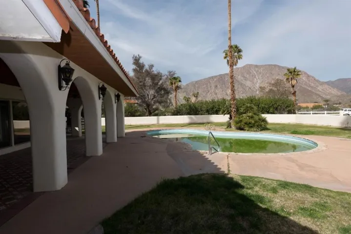 2005 Saint Vincent Drive, Borrego Springs, California 92004
