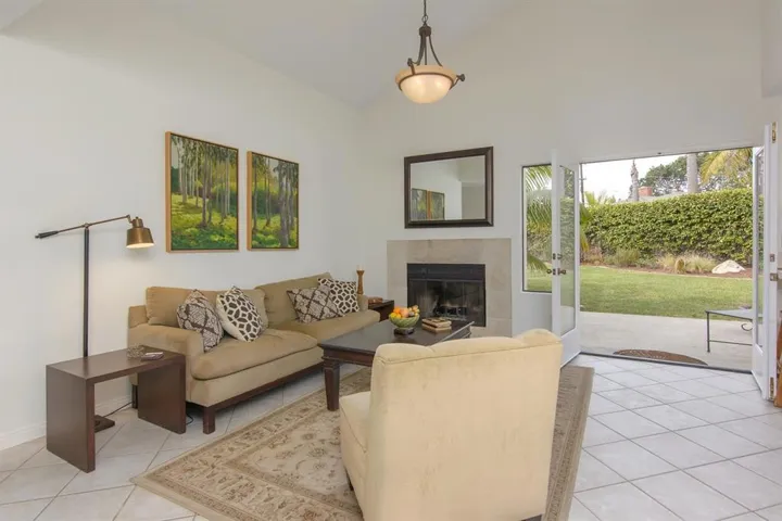 1011 Monterey Vista Way, Encinitas, California 92024