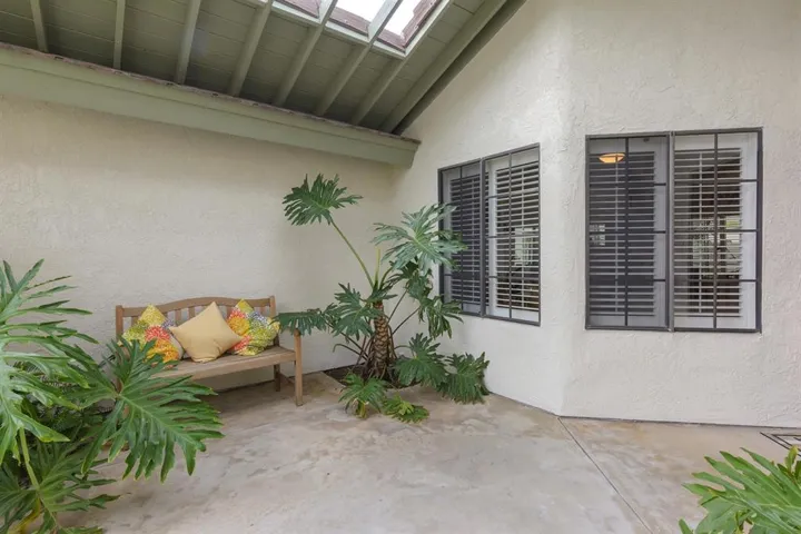1011 Monterey Vista Way, Encinitas, California 92024