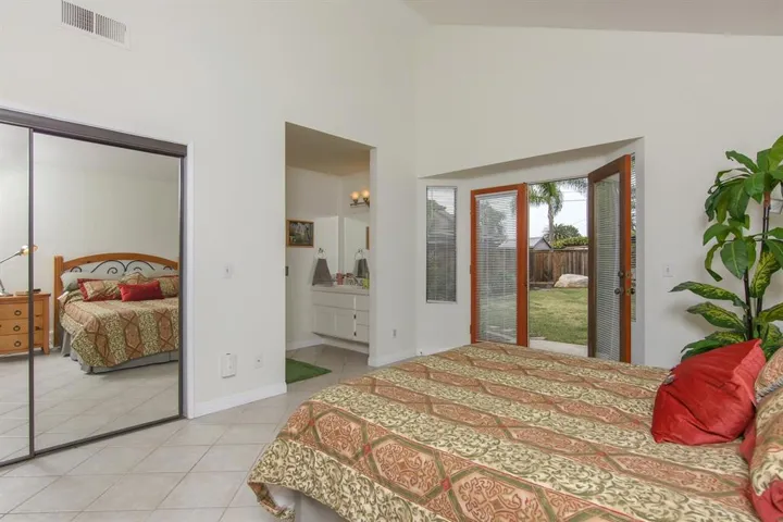 1011 Monterey Vista Way, Encinitas, California 92024