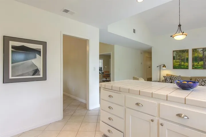 1011 Monterey Vista Way, Encinitas, California 92024