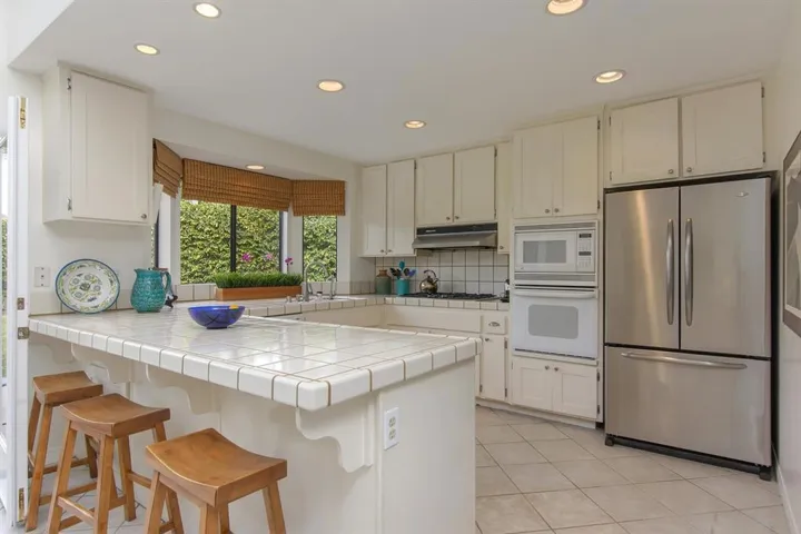 1011 Monterey Vista Way, Encinitas, California 92024