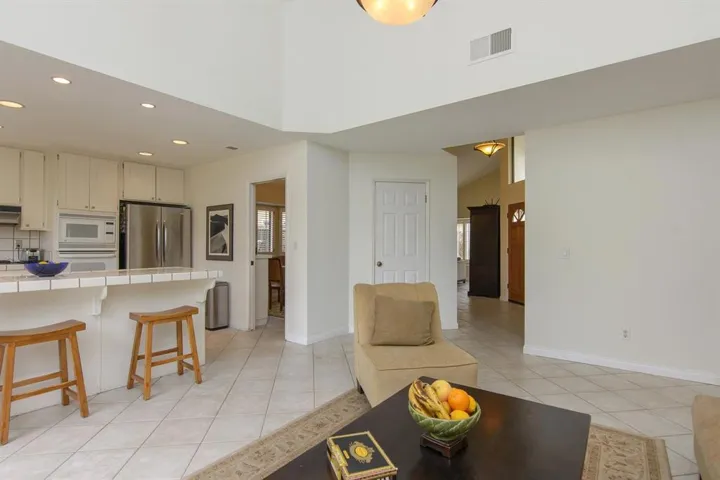 1011 Monterey Vista Way, Encinitas, California 92024