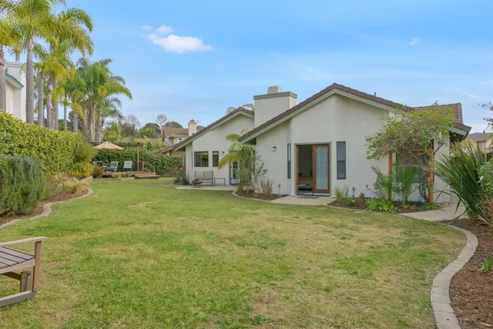 1011 Monterey Vista Way, Encinitas, California 92024