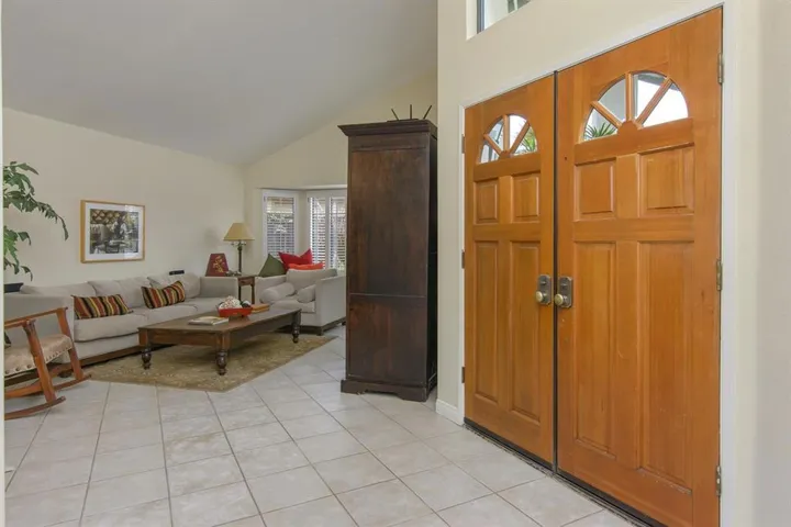 1011 Monterey Vista Way, Encinitas, California 92024