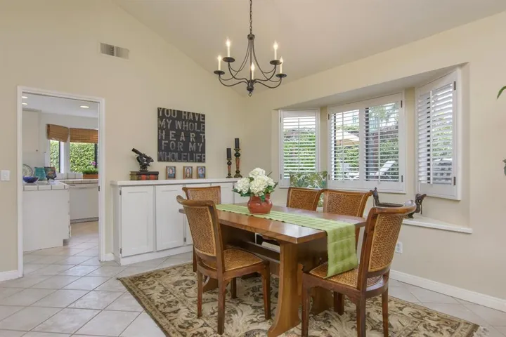 1011 Monterey Vista Way, Encinitas, California 92024