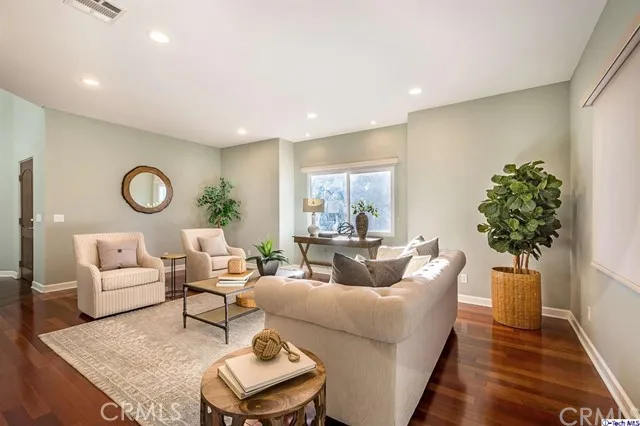 2255 Maurice Avenue, La Crescenta, California 91214