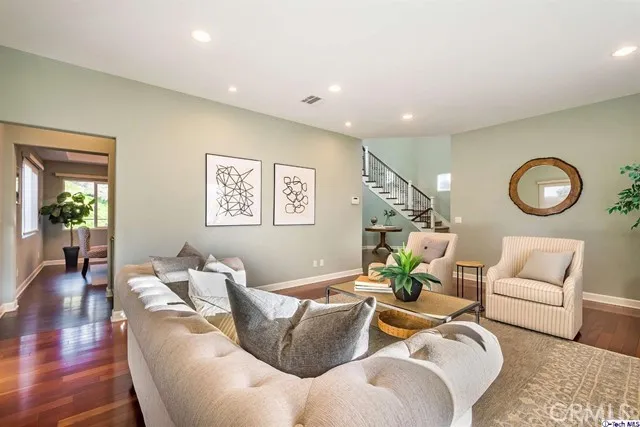 2255 Maurice Avenue, La Crescenta, California 91214