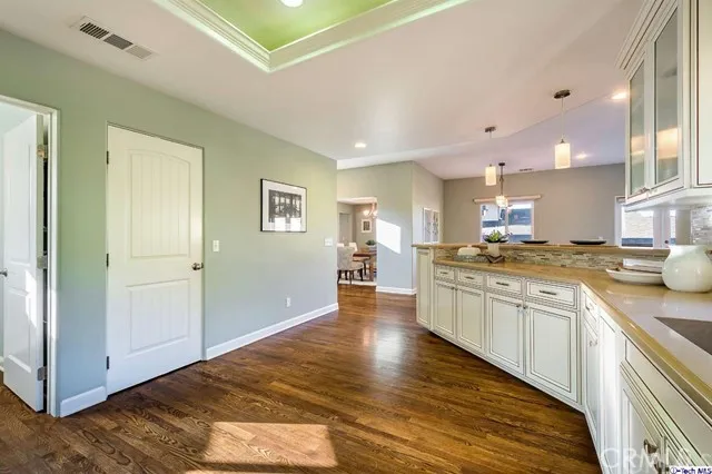 2255 Maurice Avenue, La Crescenta, California 91214