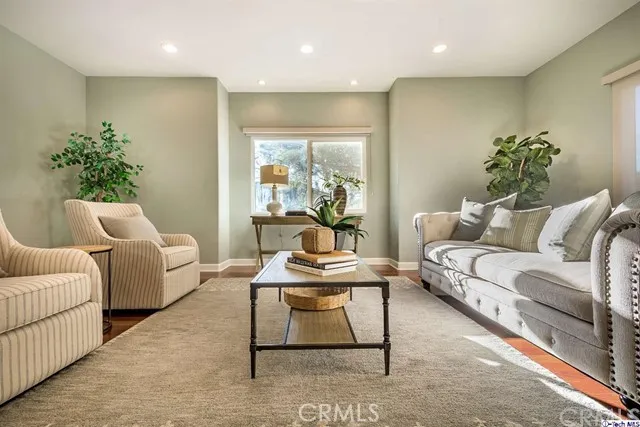 2255 Maurice Avenue, La Crescenta, California 91214