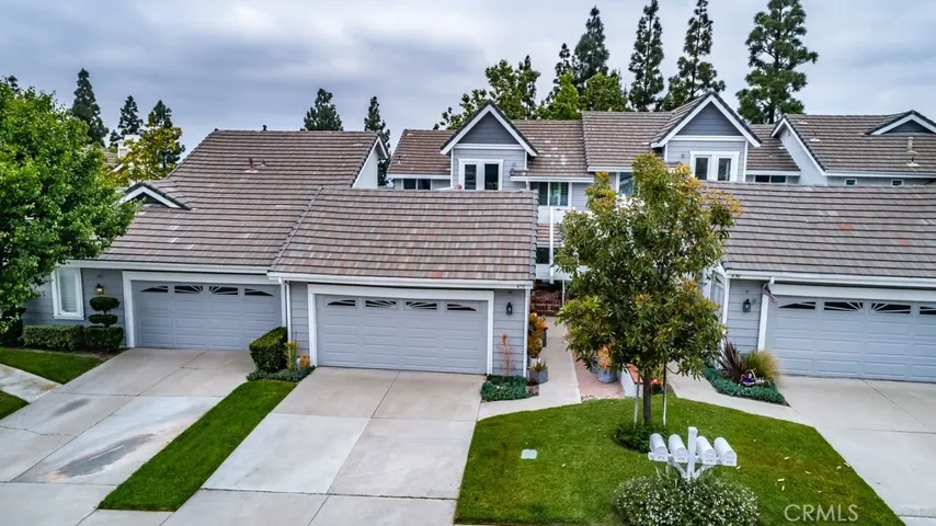 Welcome to Canyon Terrace Townhomes.