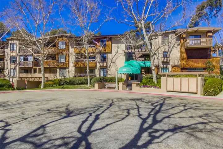 8860 Villa La Jolla Dr 314, La Jolla, California 92037