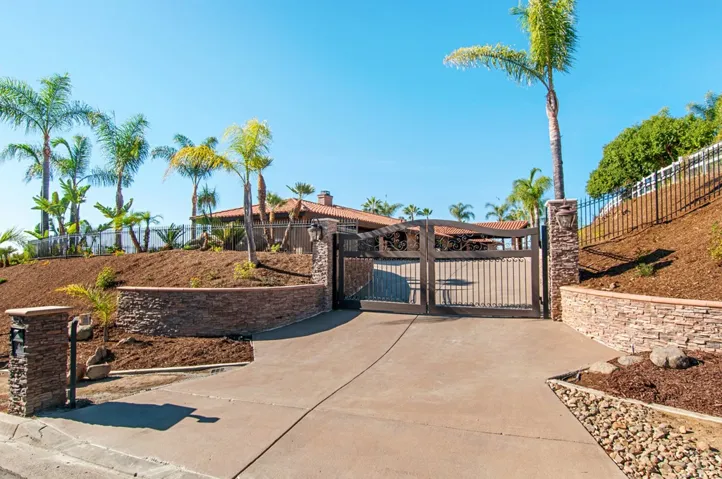 10844 Quail Canyon Road, El Cajon, California 92021