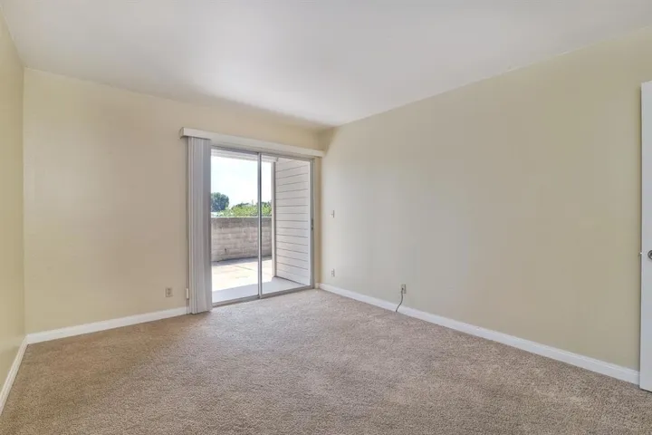 2884 Luciernaga St, Carlsbad, California 92009