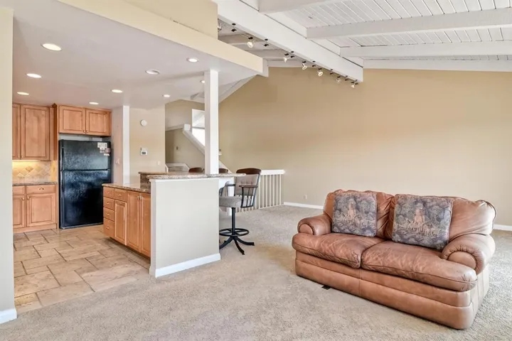 2884 Luciernaga St, Carlsbad, California 92009