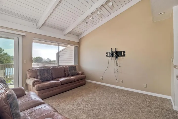 2884 Luciernaga St, Carlsbad, California 92009