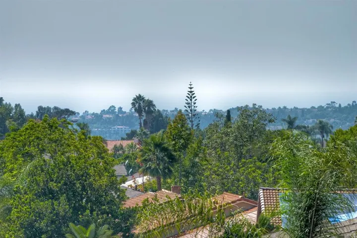 2884 Luciernaga St, Carlsbad, California 92009