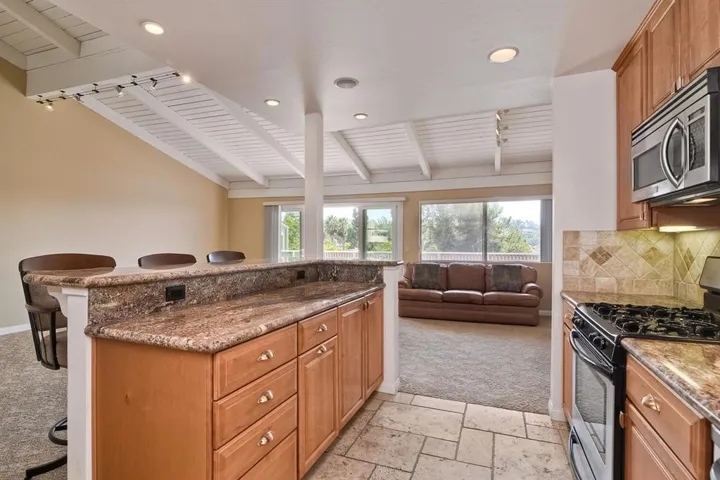 2884 Luciernaga St, Carlsbad, California 92009