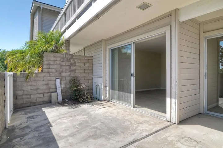 2884 Luciernaga St, Carlsbad, California 92009