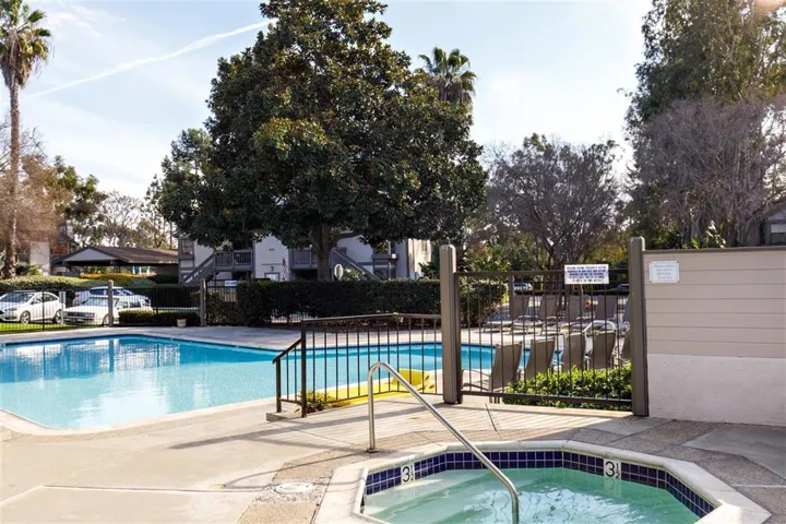 1941 Wellington Lane 7, Vista, California 92081