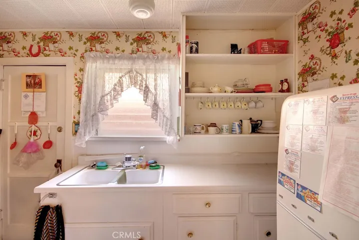 688 Main Street, Big Bear, California 92315