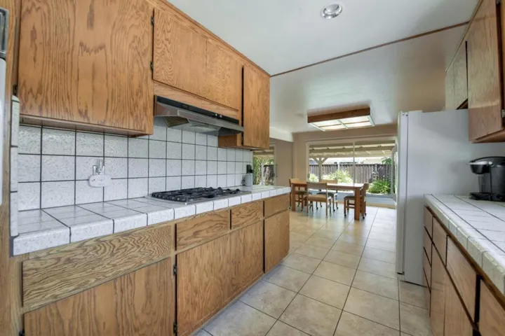 371 Lowell Drive, Santa Clara, California 95051