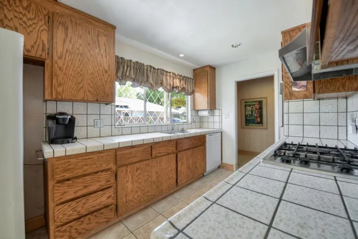 371 Lowell Drive, Santa Clara, California 95051