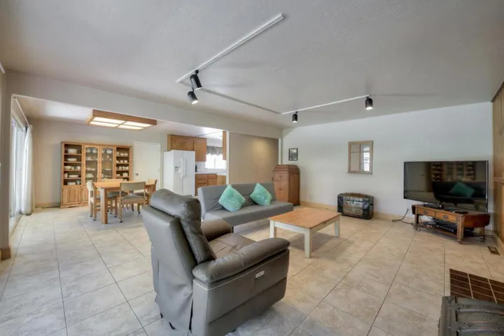 371 Lowell Drive, Santa Clara, California 95051