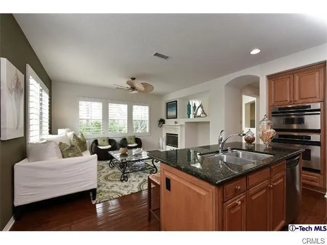 6245 Pacific Pointe Drive Unit 27, Huntington Beach, California 92648
