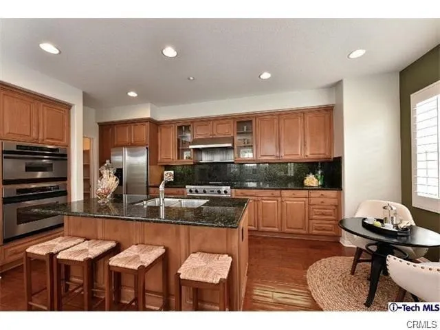 6245 Pacific Pointe Drive Unit 27, Huntington Beach, California 92648