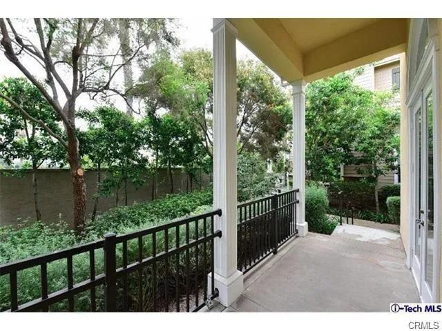 6245 Pacific Pointe Drive Unit 27, Huntington Beach, California 92648
