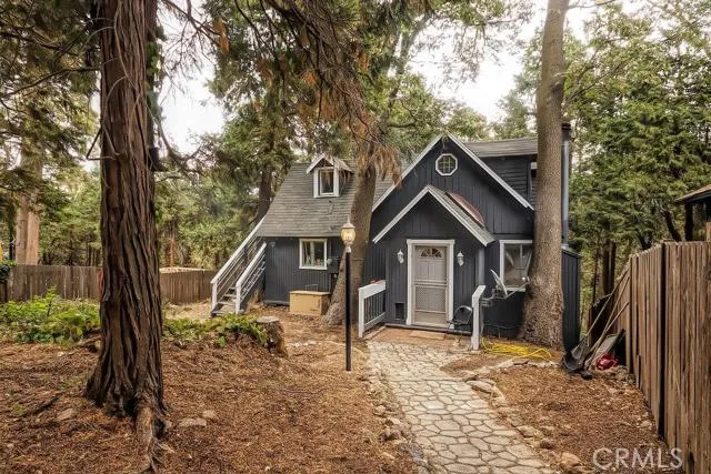 23687 Scenic Drive, Crestline, California 92325