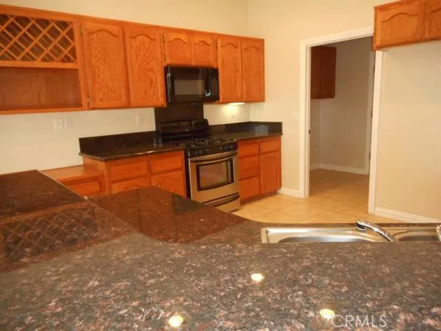 9990 9th Avenue, Hesperia, California 92345