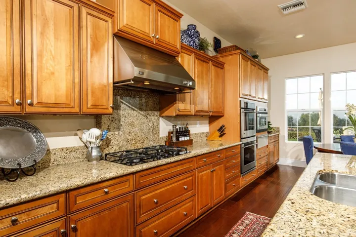 7086 Corintia St, Carlsbad, California 92009