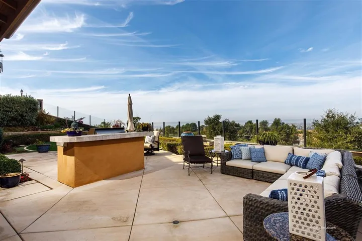 7086 Corintia St, Carlsbad, California 92009