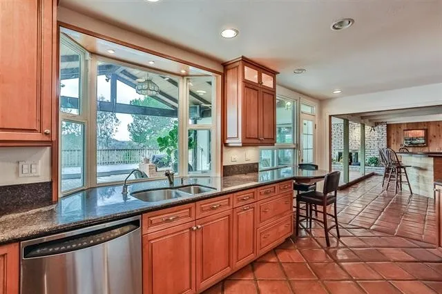 12430 Ridgeton, Lakeside, California 92040