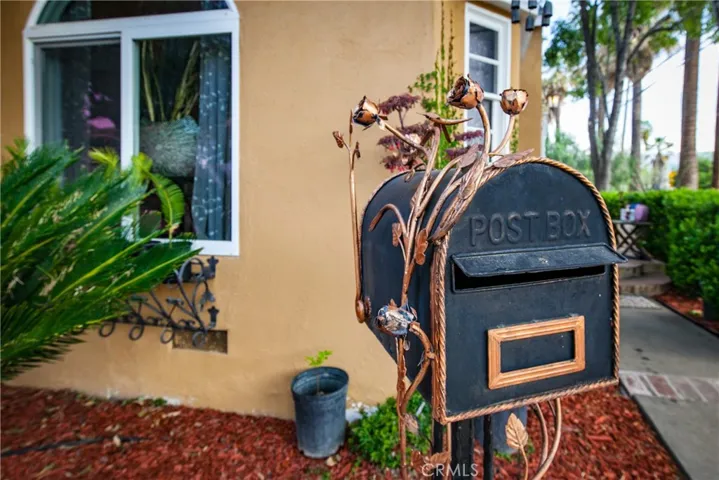 209 N Grove Street, Redlands, California 92374