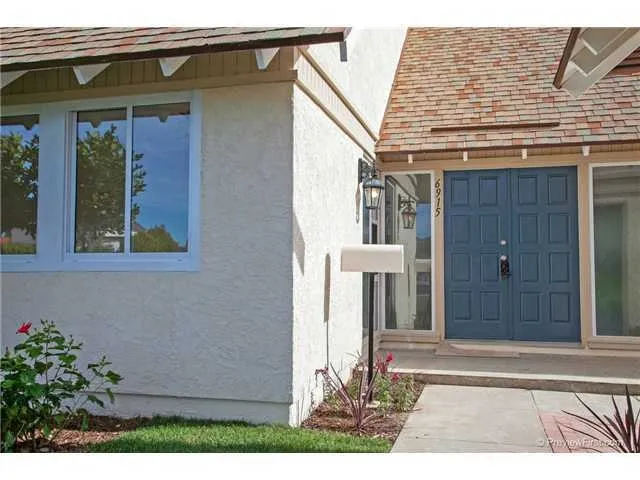 6915 Casselberry Way, San Diego, California 92119