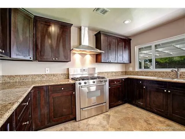 6915 Casselberry Way, San Diego, California 92119