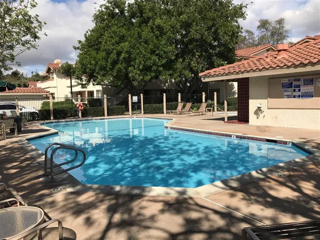 930 Lupine Hills Drive 27, Vista, California 92081