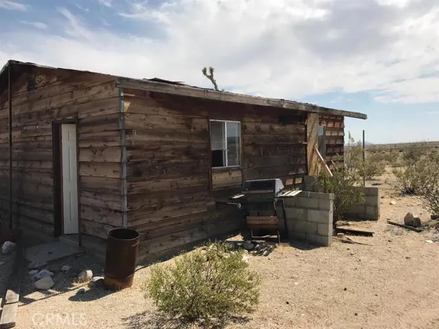 2 Joshua Avenue, Lucerne Valley, California None