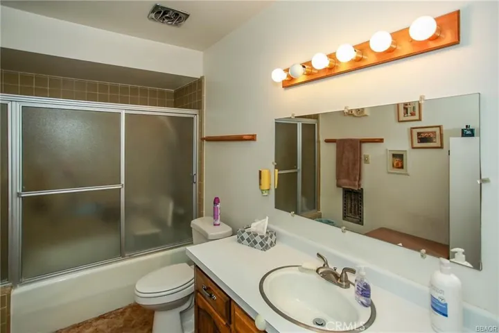 1037 Myrtle Avenue, Big Bear, California 92314