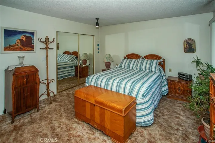 1037 Myrtle Avenue, Big Bear, California 92314