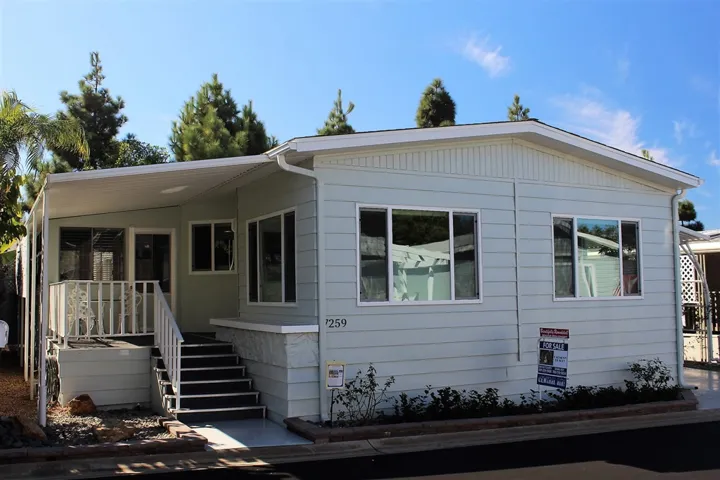 7259 San Luis, Carlsbad, California 92011