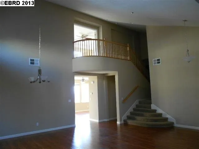 209 W Country Club Dr, Brentwood, California 94513-5081