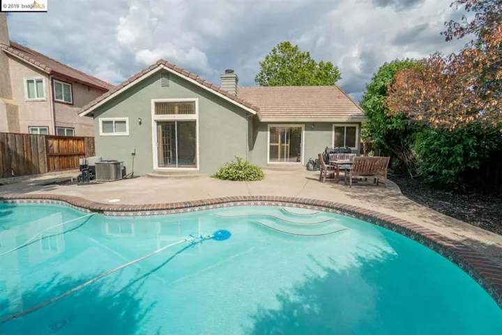 413 Amberleaf Way, Brentwood, California 94513