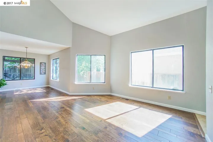 945 Buckskin Ter, Brentwood, California 94513
